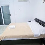 Azure Hotel Dhermi