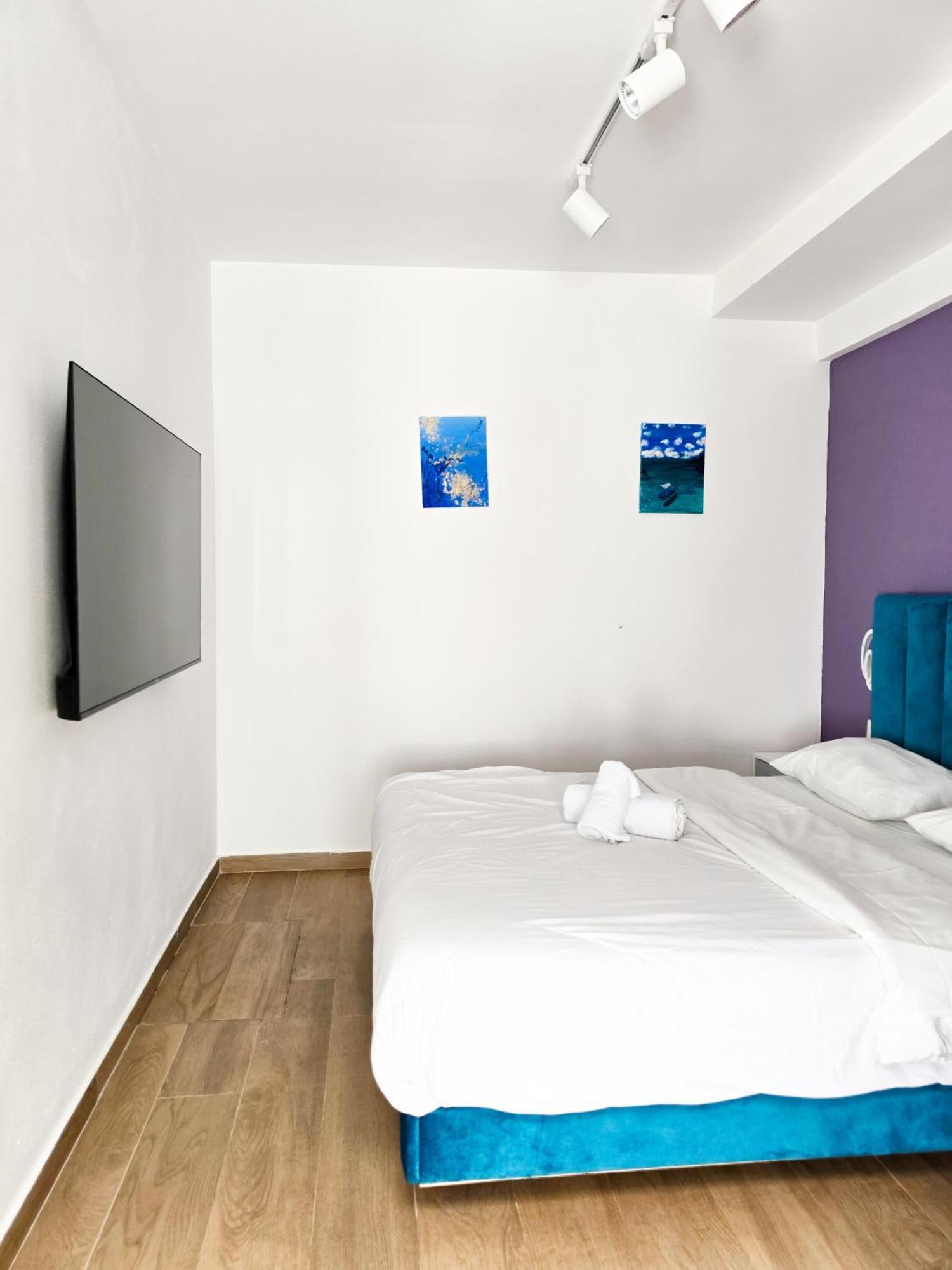 Azure Hotel Dhërmi