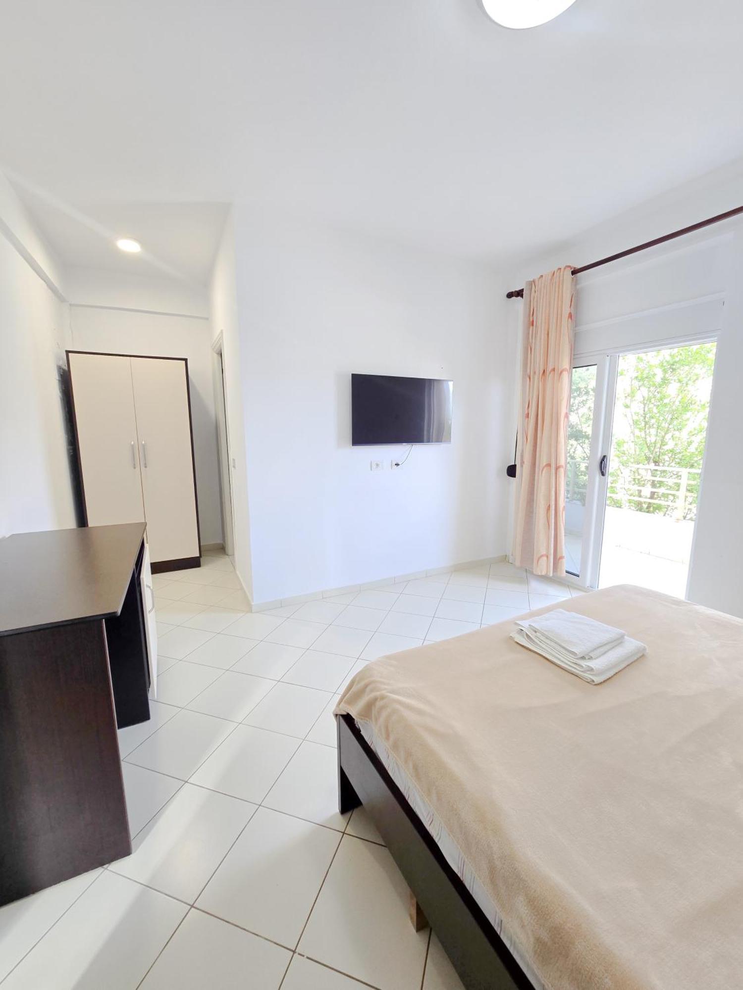 Azure Hotel 3*